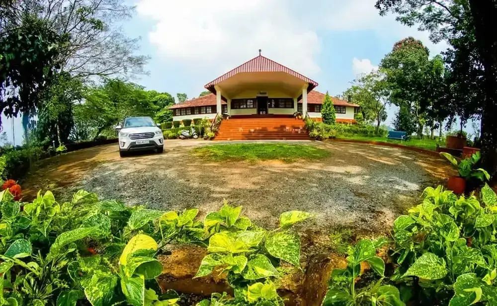 Султан-Батери: Deluxe Double Room In British Bunglow