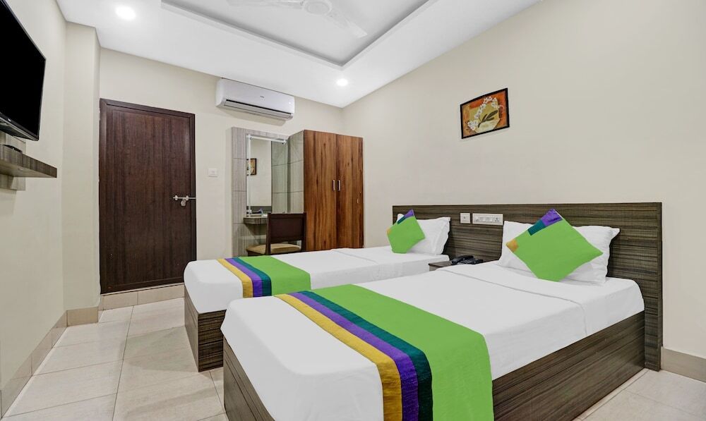 Кондотти: Capital O 48338 Darwesh Residency