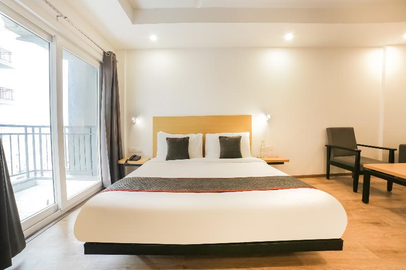 Газиабад: Oyo Townhouse 160 Sector 1 Vaishali