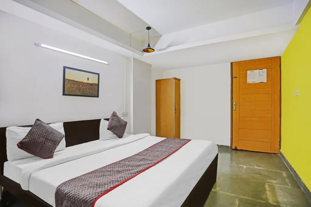 Нойда: Collection O 82470 Hotel Rent Abode Aone Inn