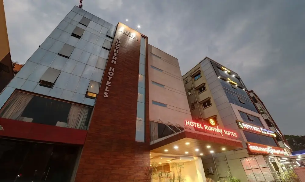Treebo Tryst Hotel Runway Suites — фото 1