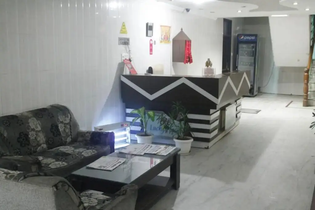 Чандигарх: Hotel Lucky Plaza