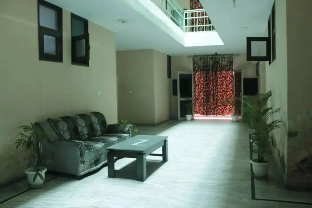 Чандигарх: Hotel Lucky Plaza