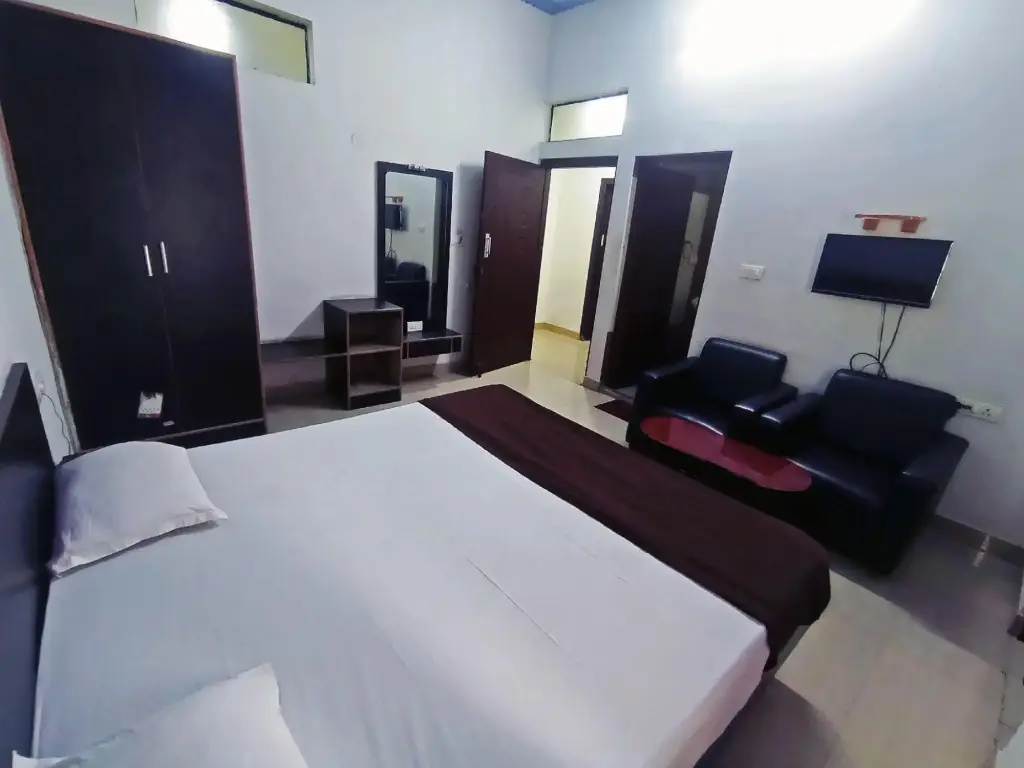 Davanagere: Savanur Plaza