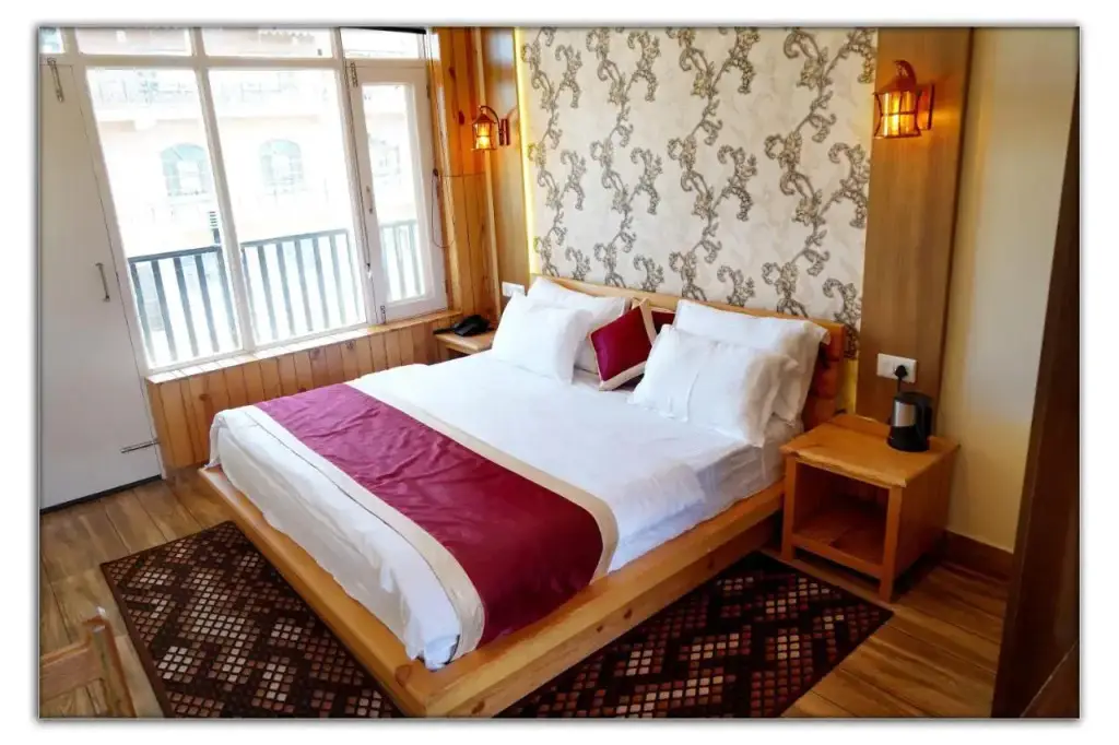 Раникхет: Hotel Dev Chhaya
