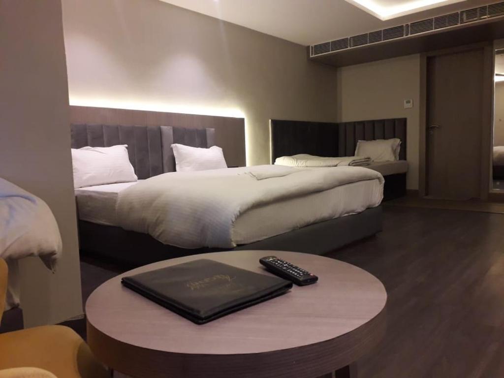Канпур: Hotel The Legend