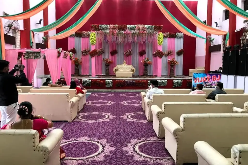 Буландшар: Hotel Natraj