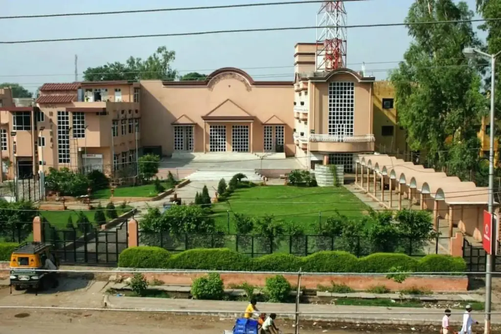 Буландшар: Hotel Natraj