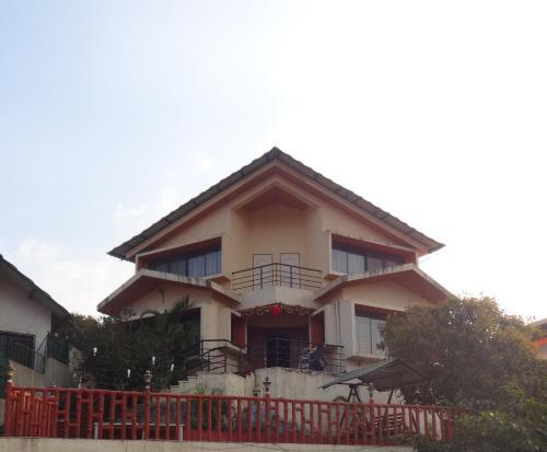 Green View Todkar Bungalows — фото 1