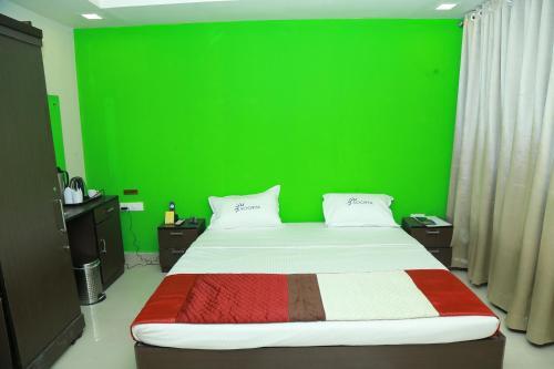 Перумал Ковил Пати: Hotel Soorya City