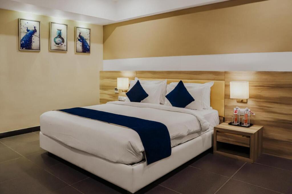 Сомнатх: Regenta Central Somnath