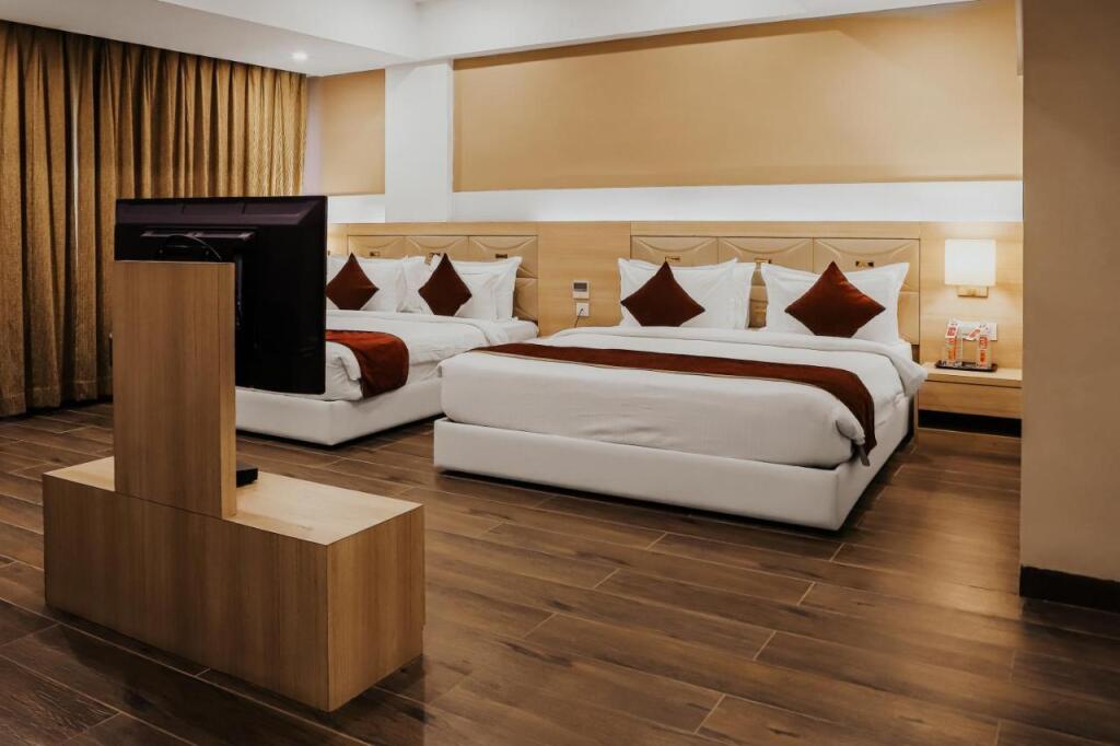 Сомнатх: Regenta Central Somnath
