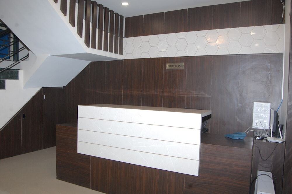 Крепость Jhansi: Hotel Surya