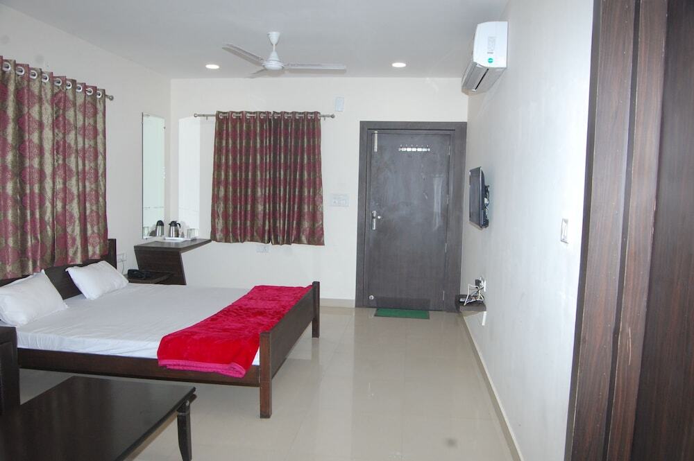 Крепость Jhansi: Hotel Surya