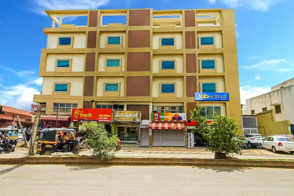 FabHotel Deepali Residency — фото 1