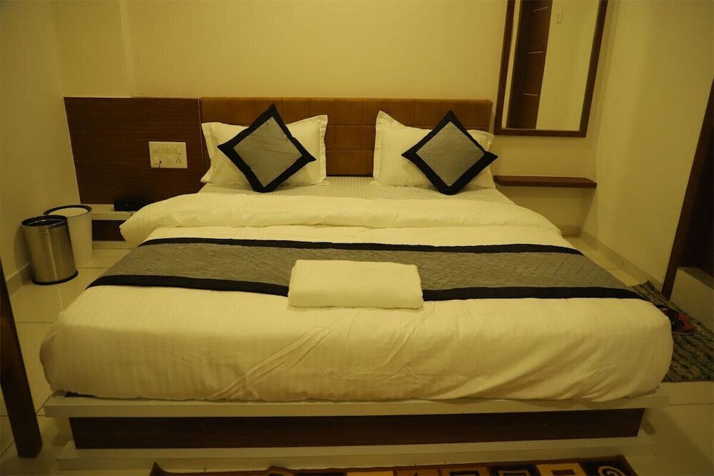 Раджкот: Hotel Royal Silver