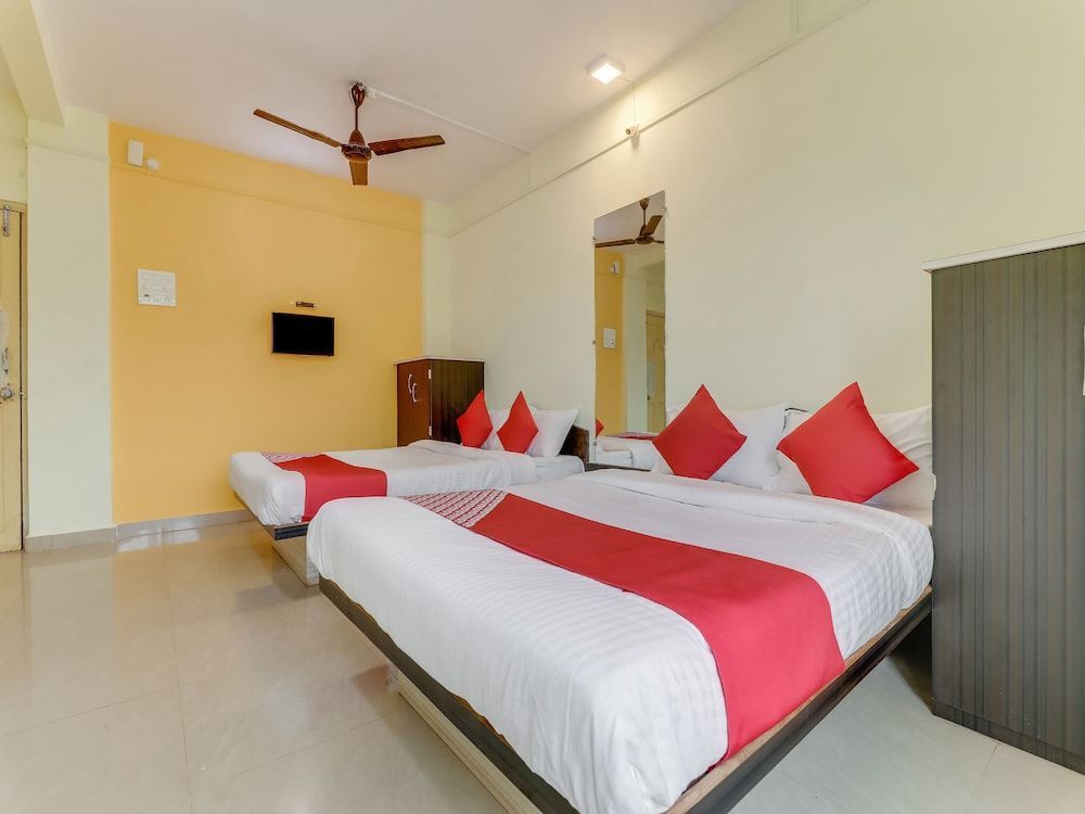 Нью-Дели: Collection O 30095 Nauroji Nagar Marg