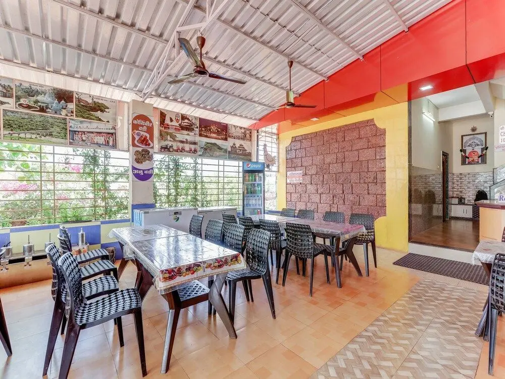 Нью-Дели: Collection O 30095 Nauroji Nagar Marg