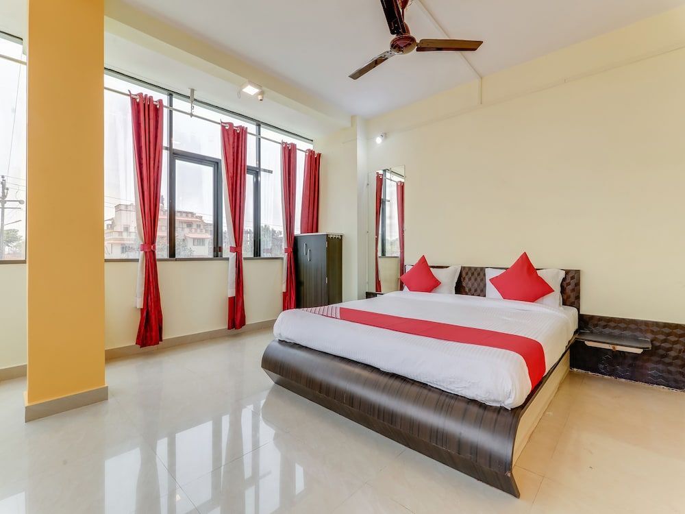 Нью-Дели: Collection O 30095 Nauroji Nagar Marg