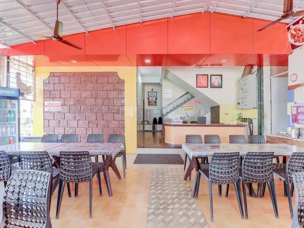Нью-Дели: Collection O 30095 Nauroji Nagar Marg