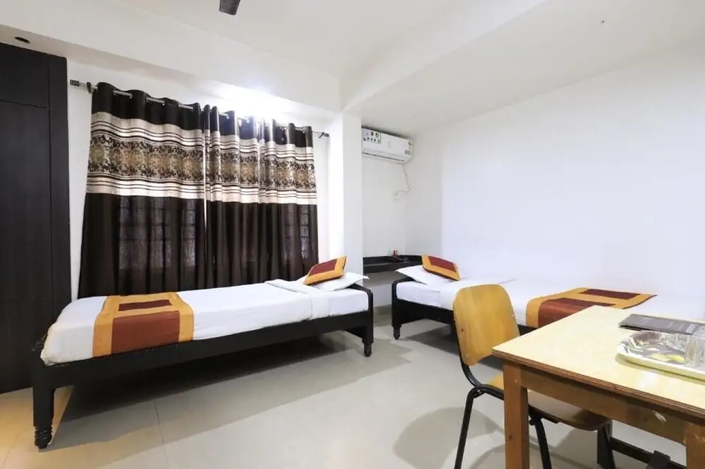Гувахати: Hotel Rashmi