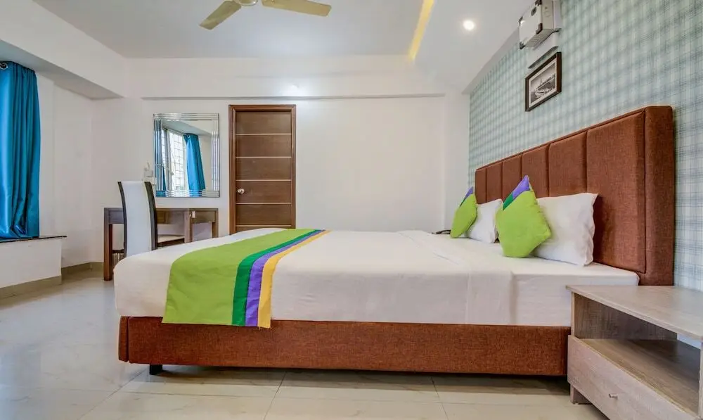 Пуна: Treebo Iris Suites