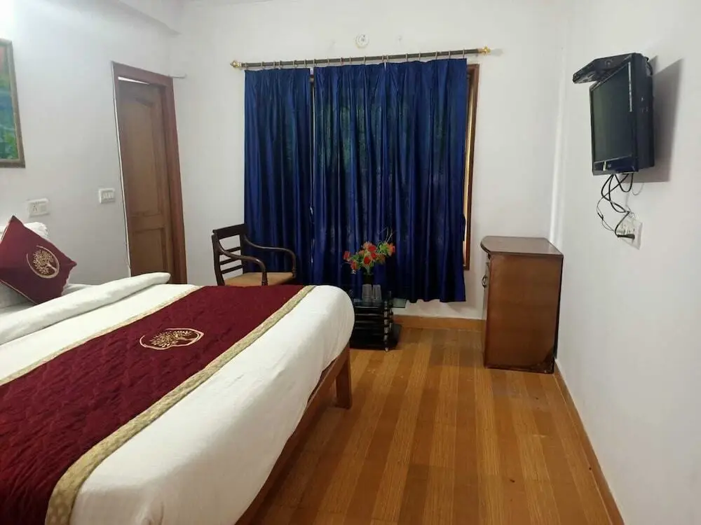 Наинитал: Ambience Hill Nainital