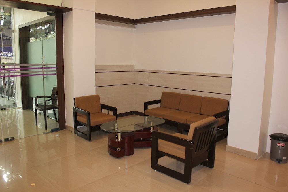 Пуна: Hotel Bhooshan Airport road