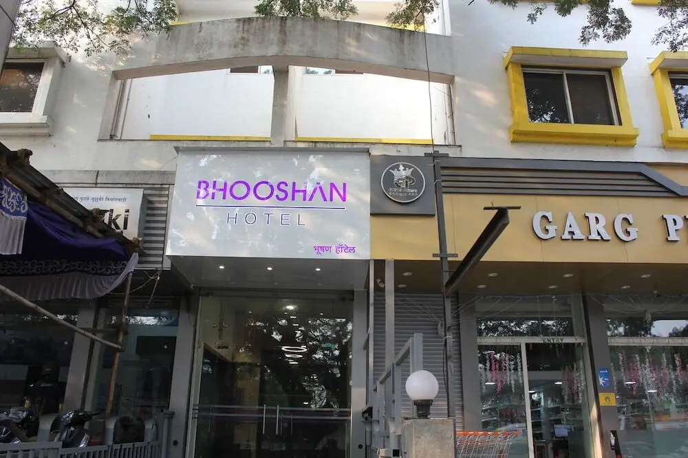 Hotel Bhooshan Airport road — фото 1