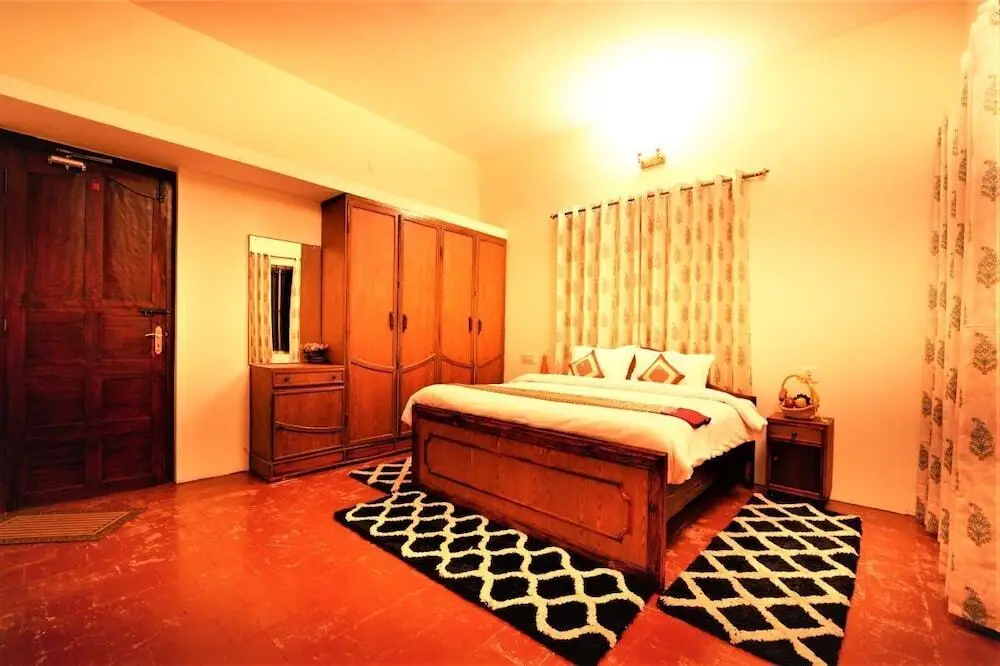 Ути: ONELOVEDALE Blusalz Homes