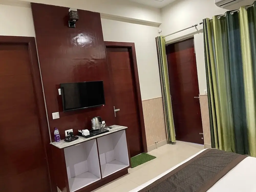 Бахадрабад: Sumedha G Village Resort and Spa