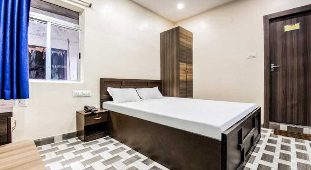 Колката: Royal Stay Gadiyahat Kolkata