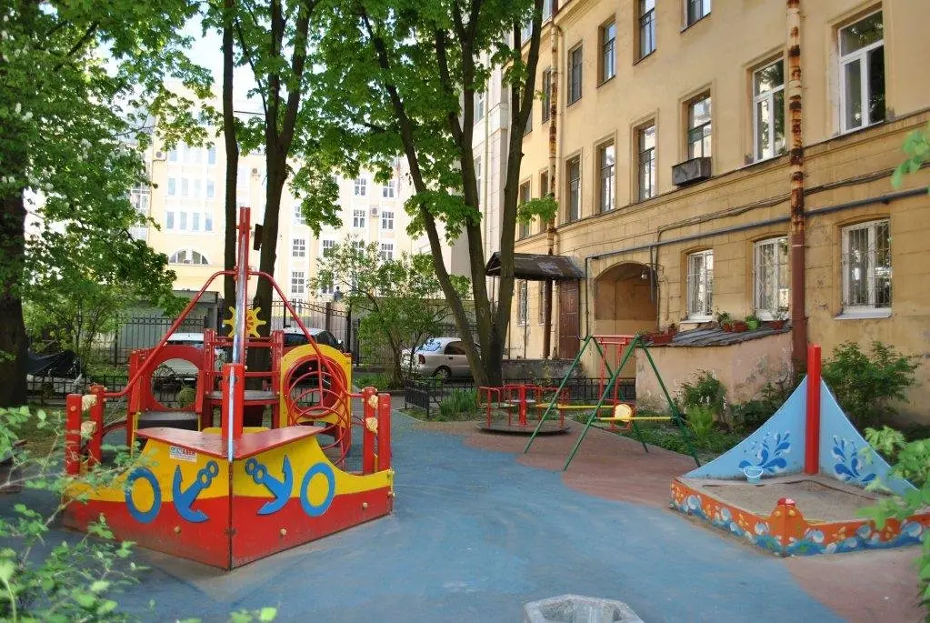 Санкт-Петербург: Violet Apartments