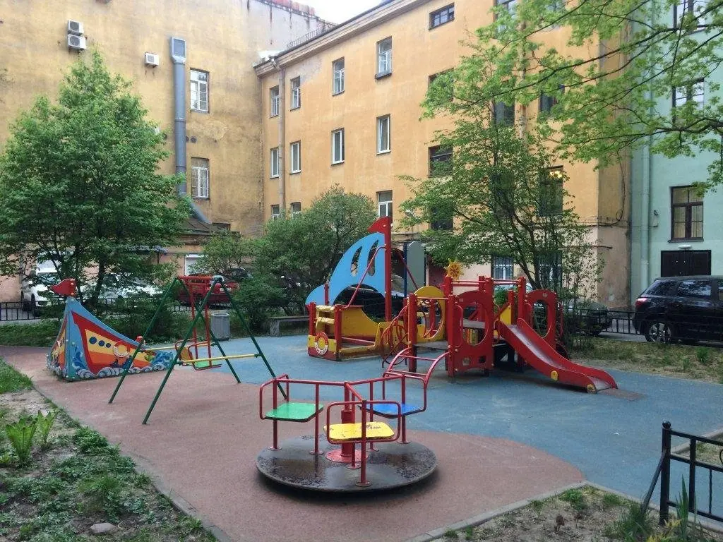 Санкт-Петербург: Violet Apartments