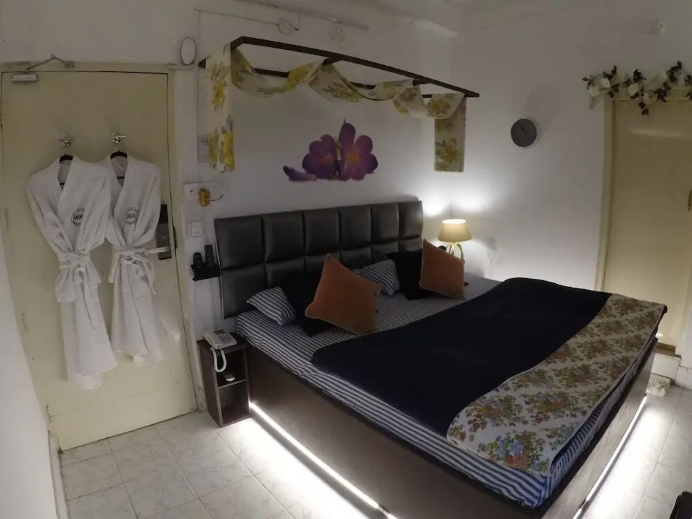 Адилабад: Kakaku The Guest House