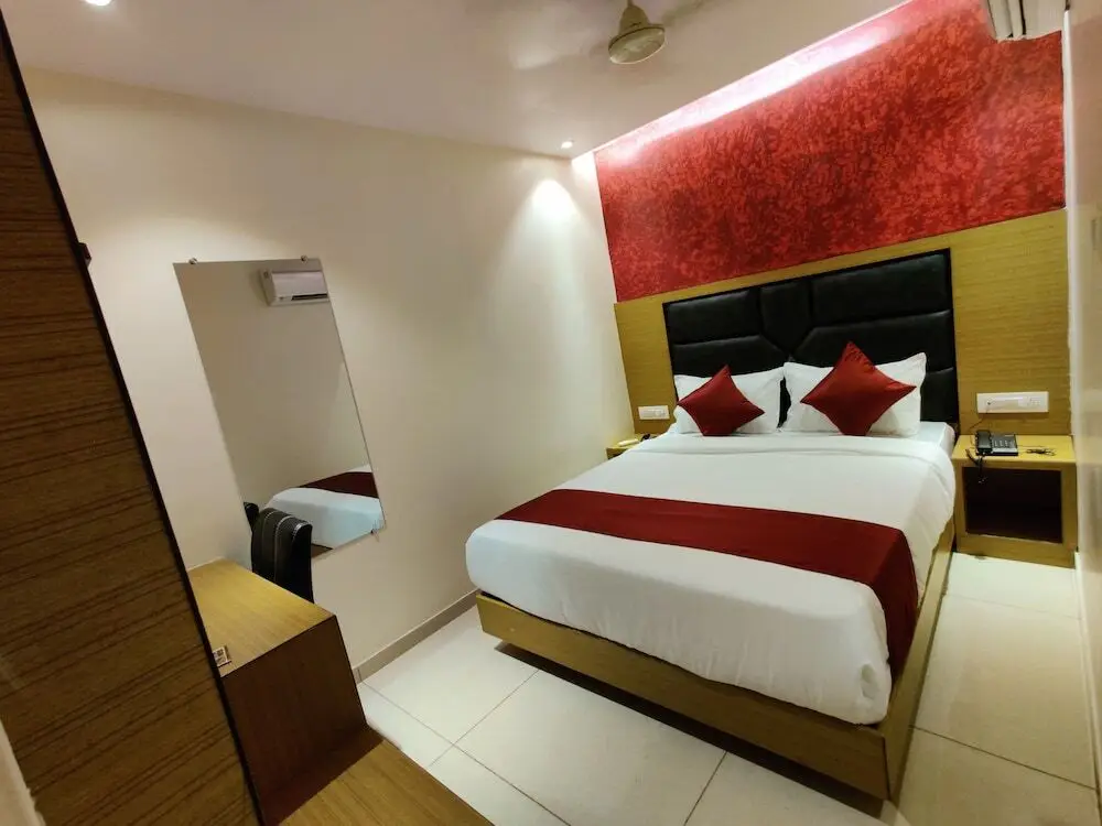 Тхане: Hotel Hindustan Residency
