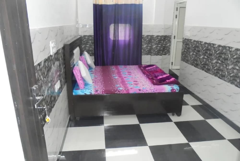 Мератх: Goroomgo Bansal Guest House Meerut