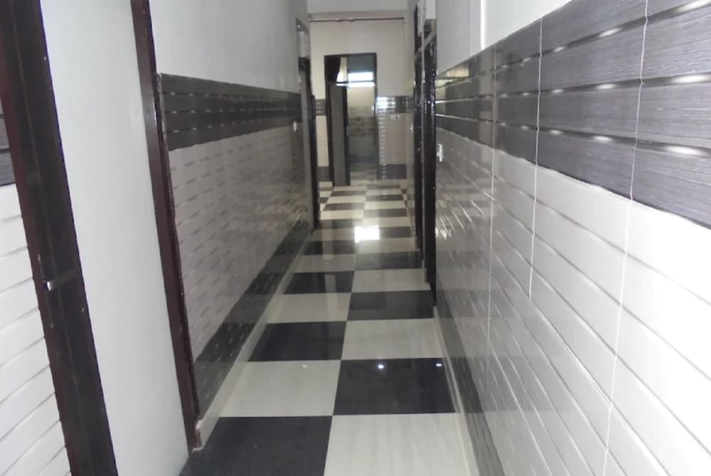 Goroomgo Bansal Guest House Meerut — фото 1