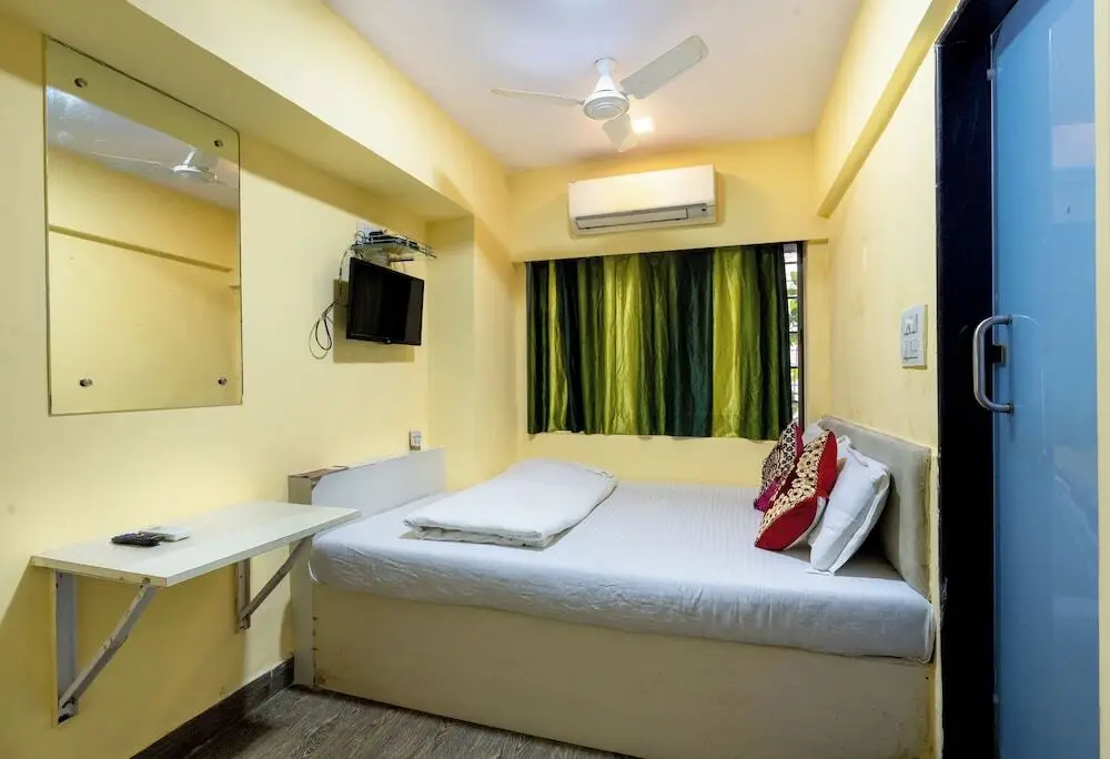 Мумбаи: Hotel Arma Near BKC