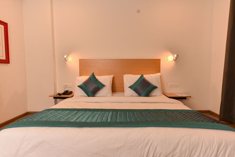 Нью-Дели: Hotel Gray Saffron