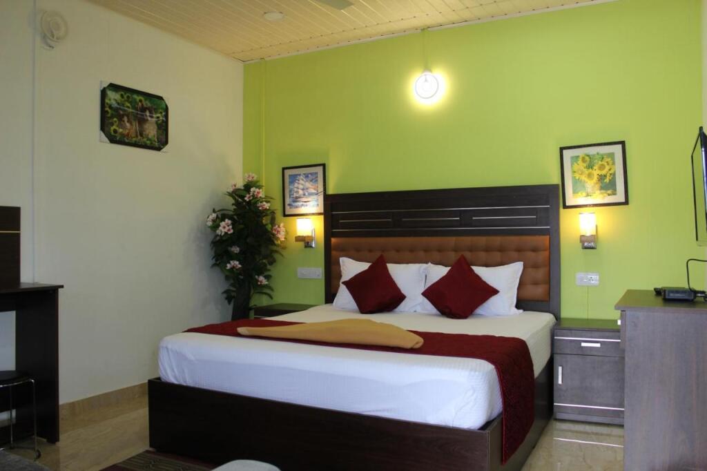 Муннар: The Svarga Hotel
