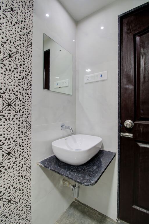 Тхане: Hotel Samaira Residency