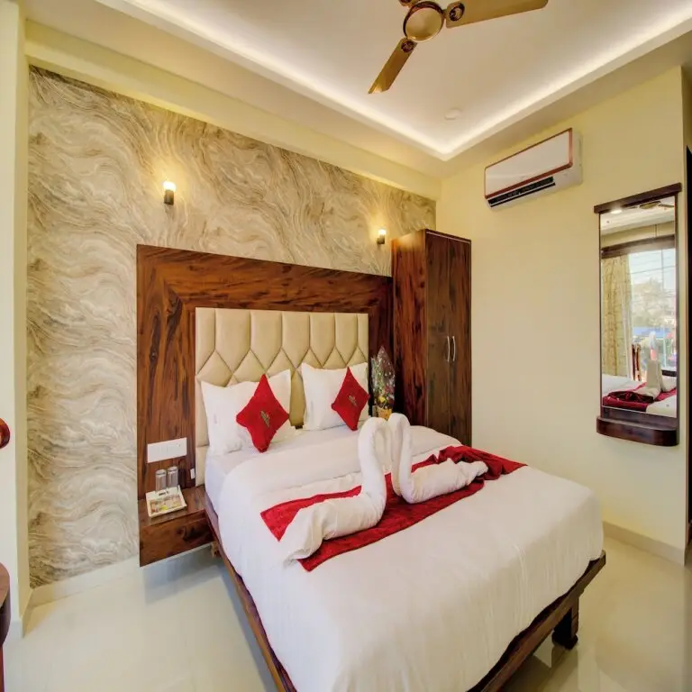 Тхане: Hotel Samaira Residency