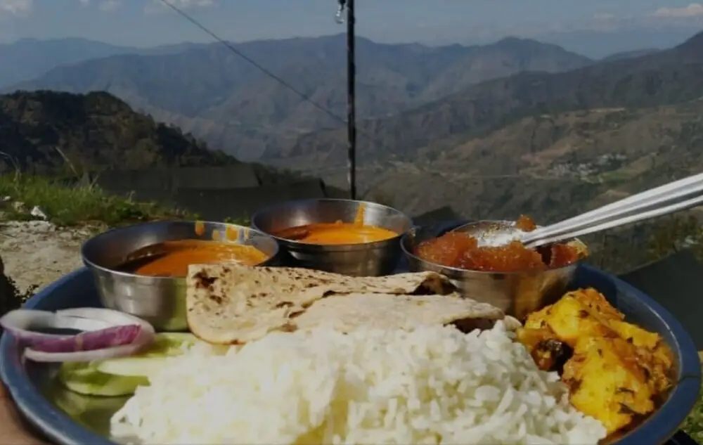 Техри: Camp Awara Dhanaulti