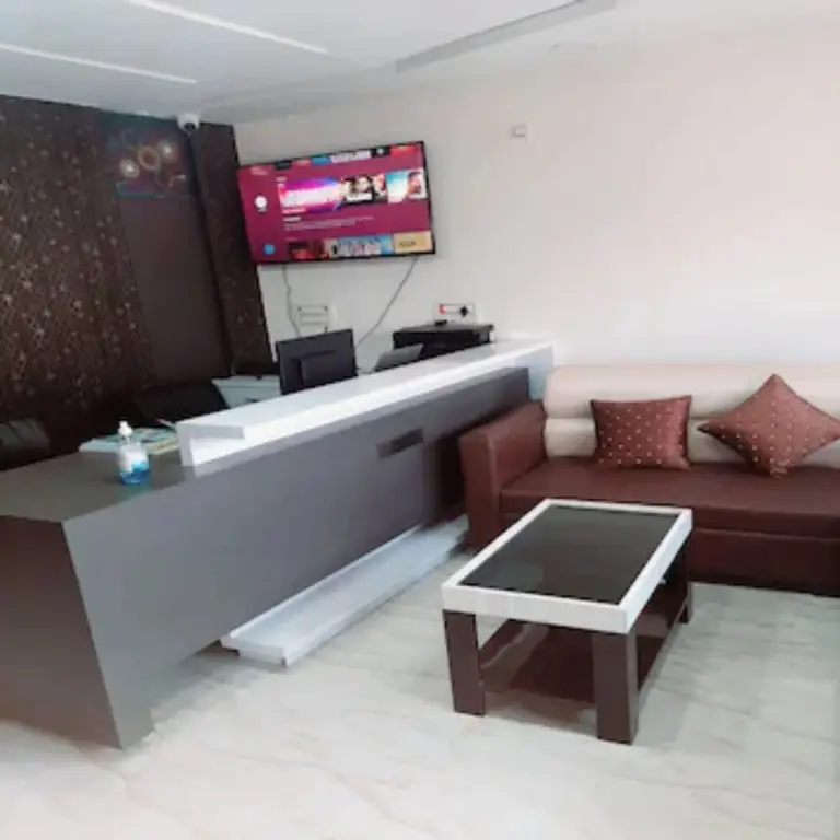 Аурангабад: Goroomgo Z Square Aurangabad