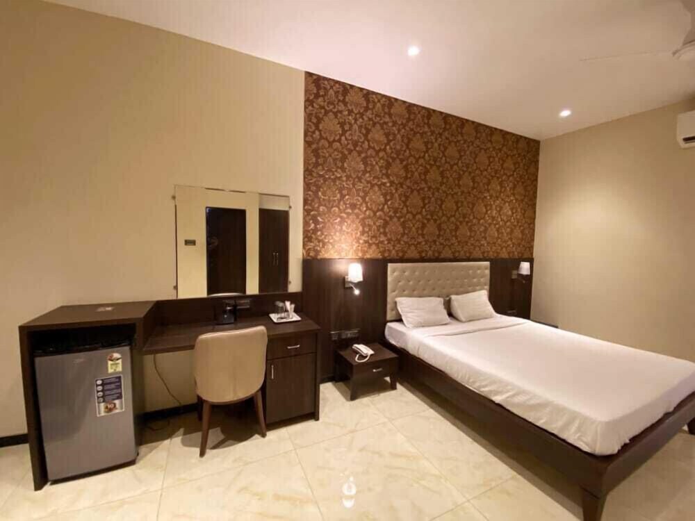 Тхане: Hotel Shubham Inn