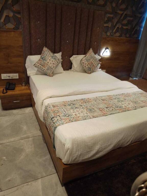 Ахмедабад: Hotel Lotus Villa