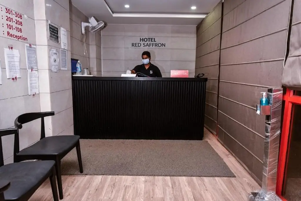 Нью-Дели: Hotel Red Saffron