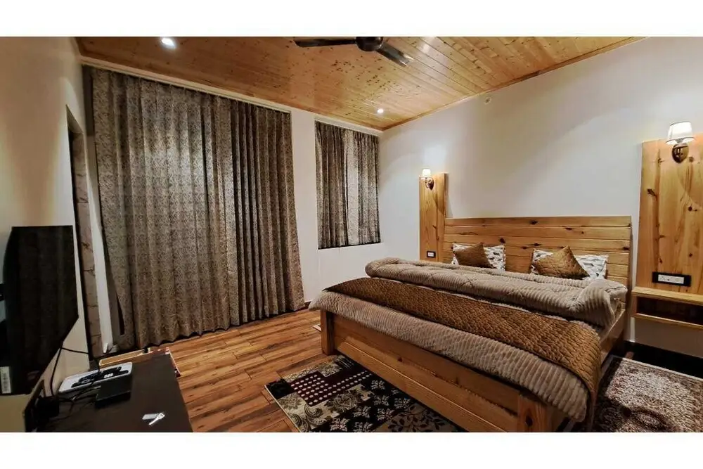 Техри: Countryside Villa