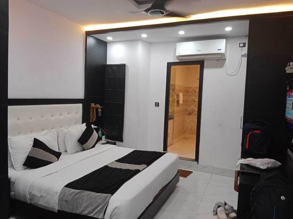 Техри: Hotel Friends Club Resort & Restaurant